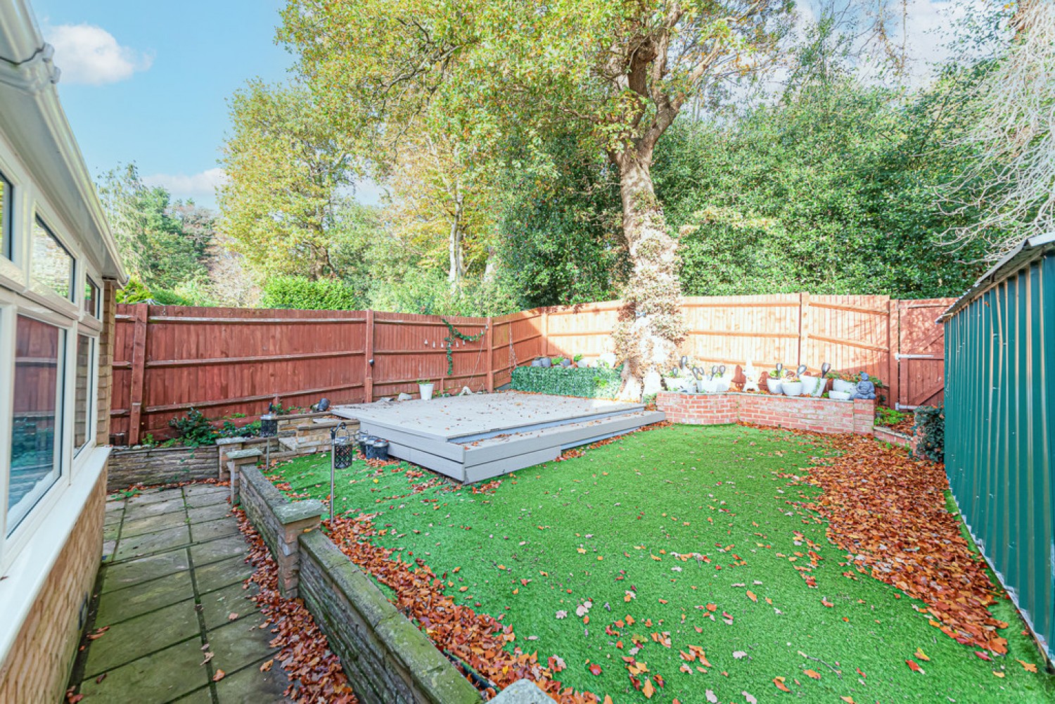 5 bedroom House in Trenton Close, Frimley