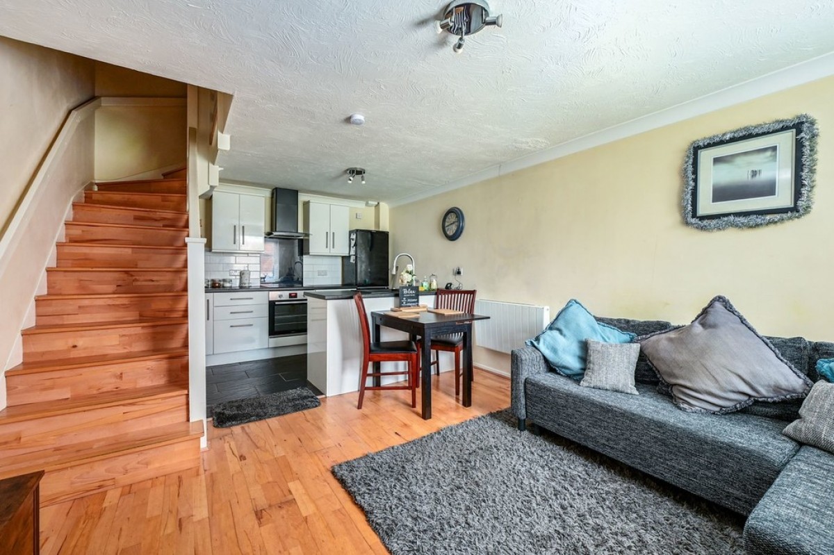 The Orchard, Lightwater