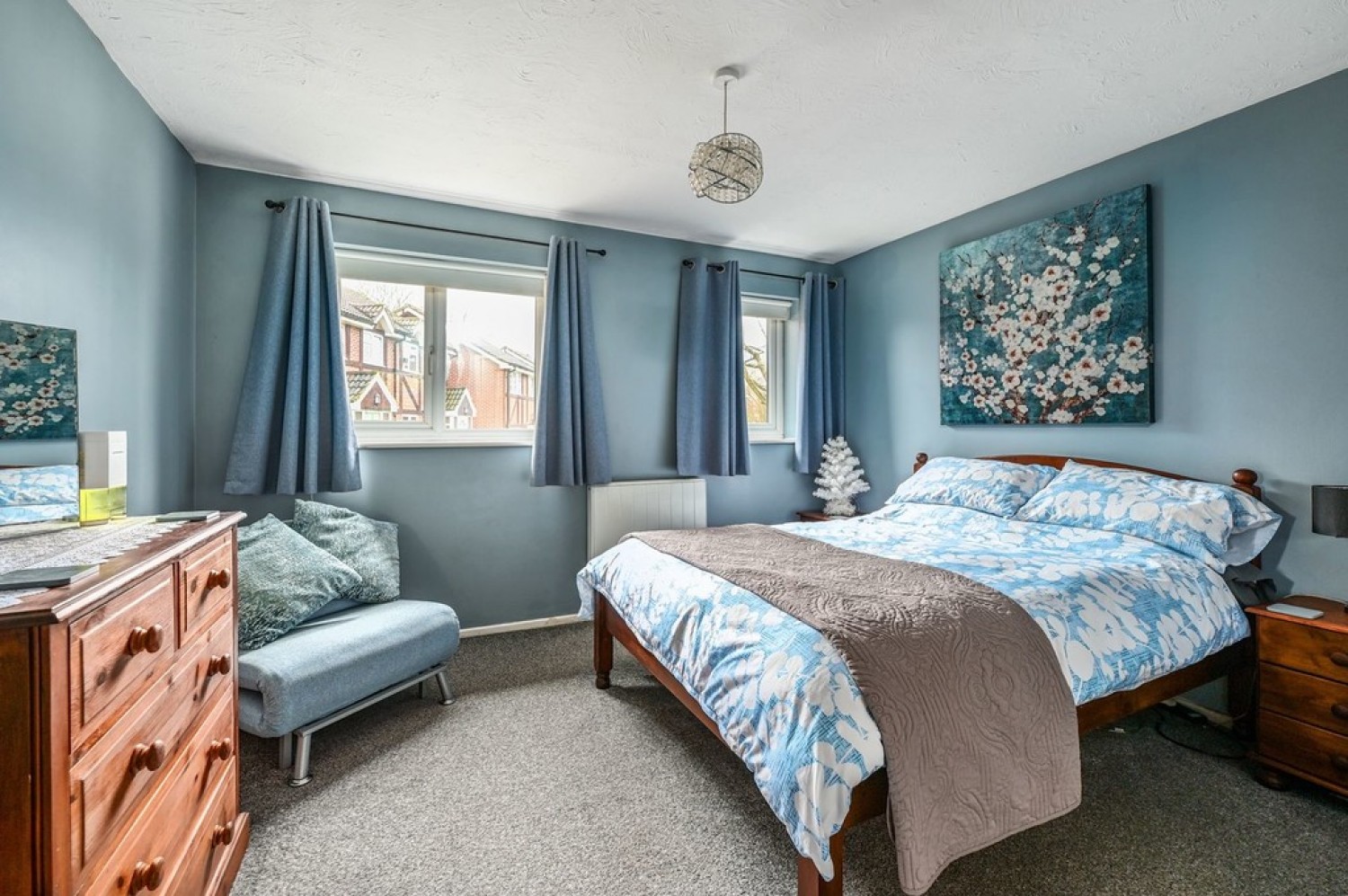 The Orchard, Lightwater