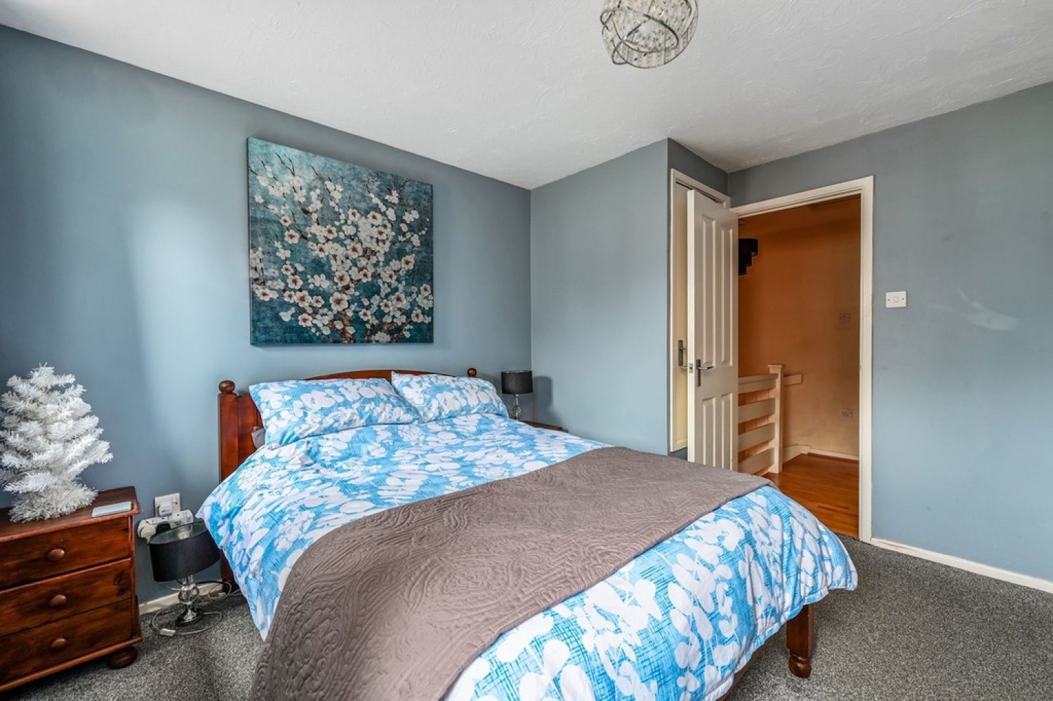 The Orchard, Lightwater