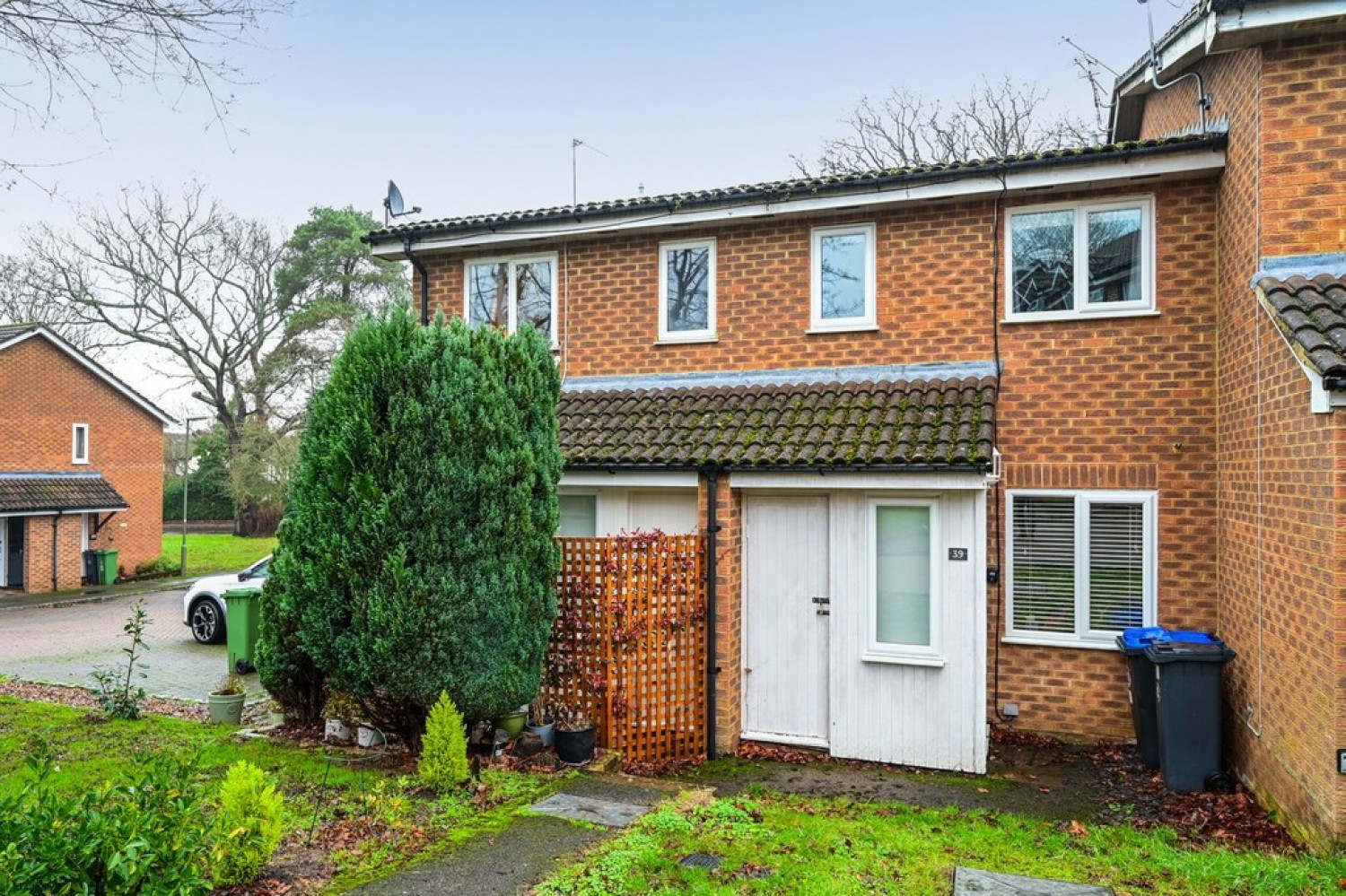 The Orchard, Lightwater