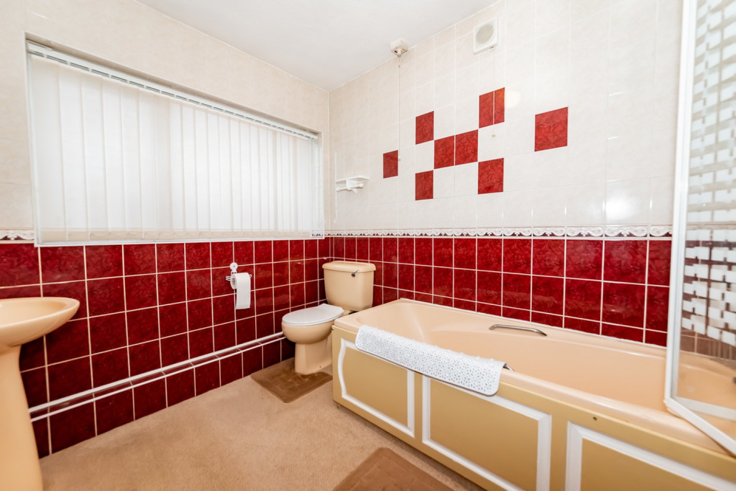 3 bedroom House for Sale Blackwater, Camberley