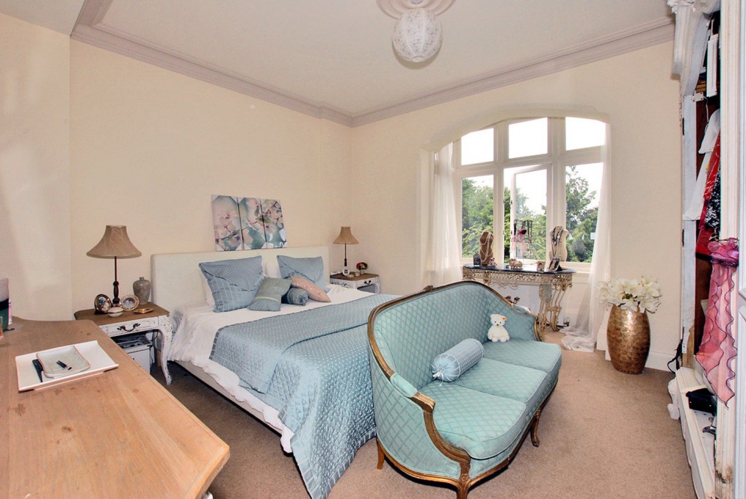 5 bedroom House for Sale St. Catherines Road, Frimley