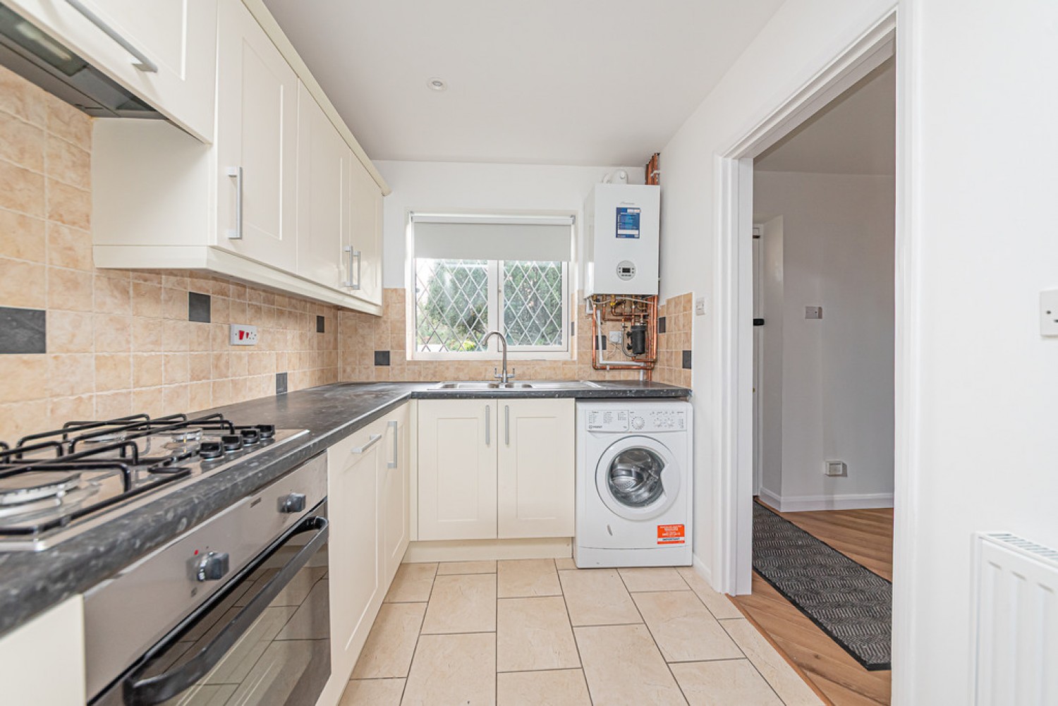 2 bedroom House in Ivy Drive, Lightwater