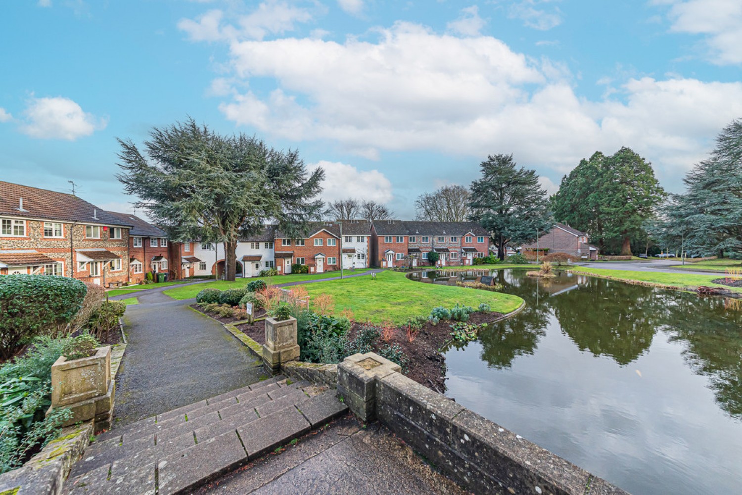 2 bedroom House in Ivy Drive, Lightwater