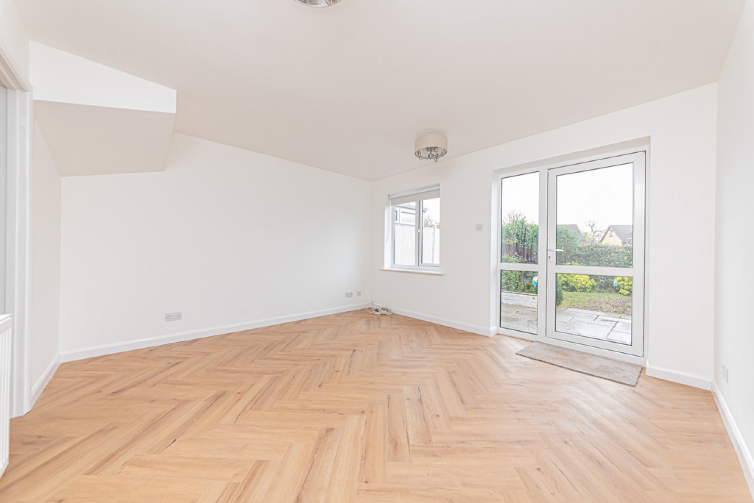 2 bedroom House in Ivy Drive, Lightwater