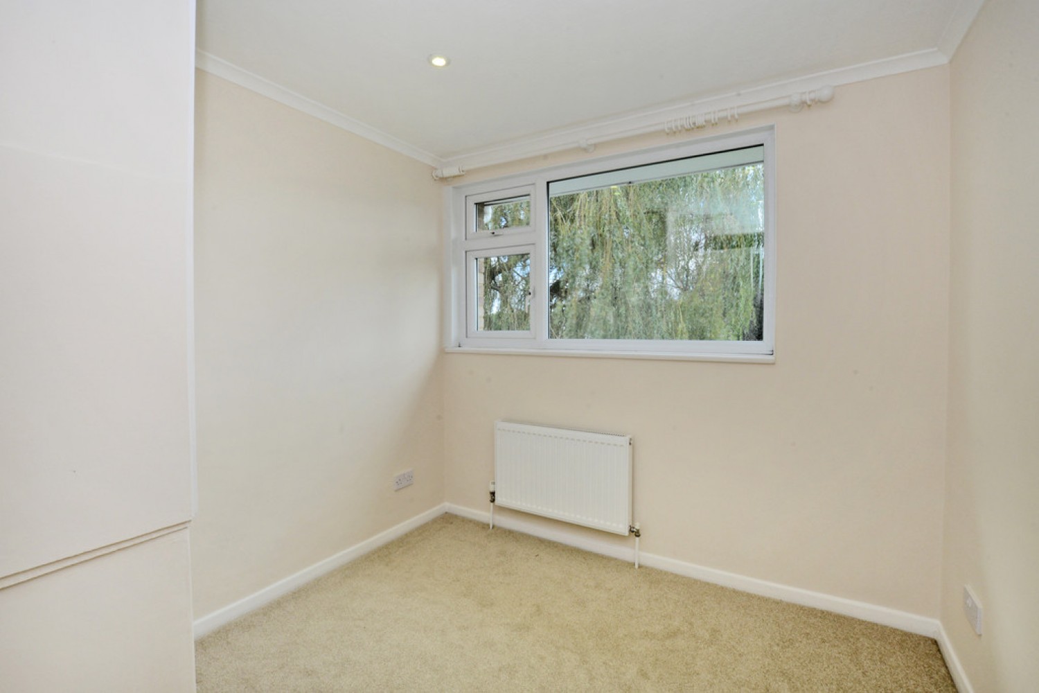 3 bedroom House in French Gardens, Blackwater