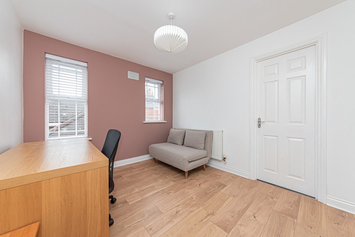 Stickle Down, Deepcut