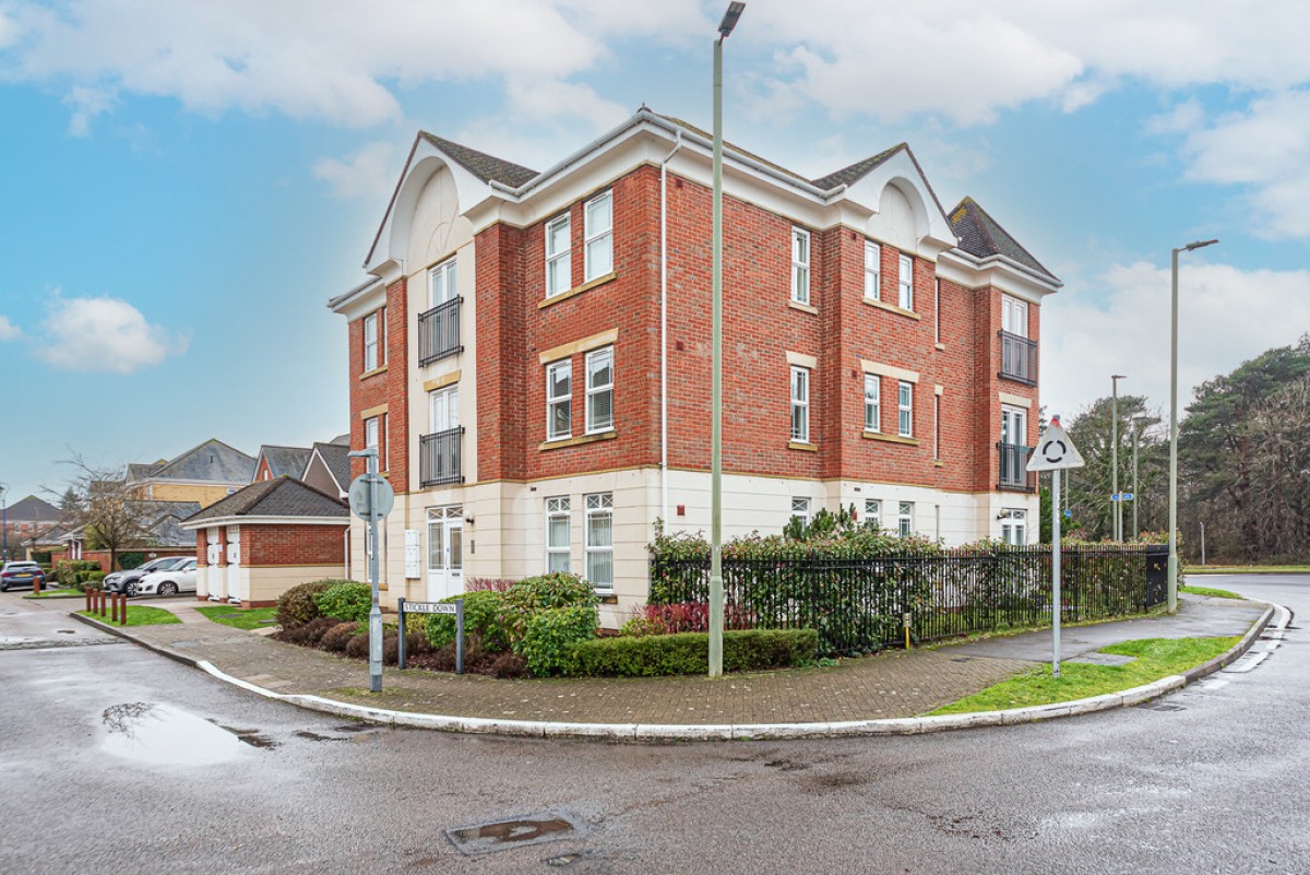 Stickle Down, Deepcut