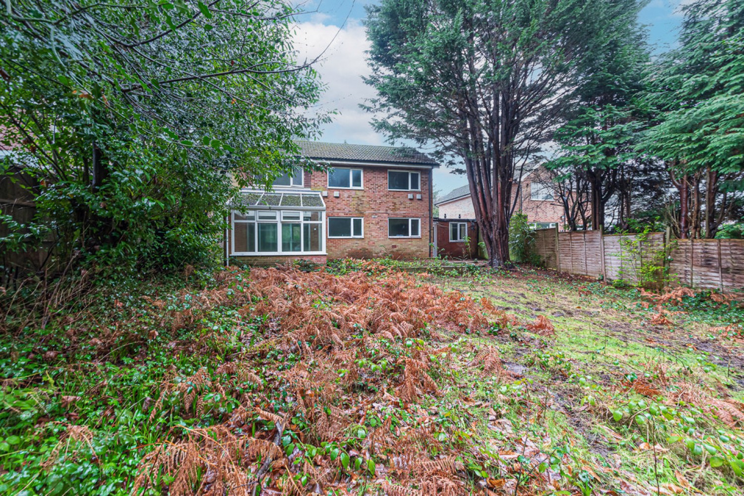 4 bedroom House for Sale Roundway, Camberley