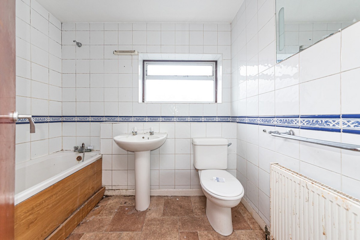 Roundway, Camberley