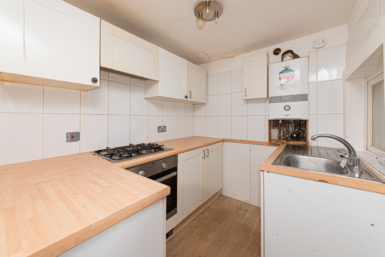 2 bedroom House for Sale Mytchett Road