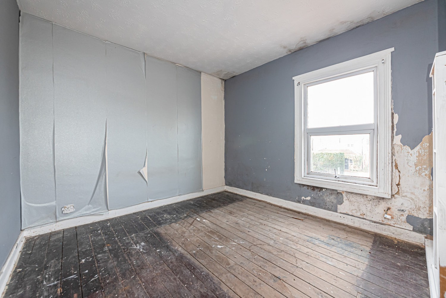 2 bedroom House for Sale Mytchett Road