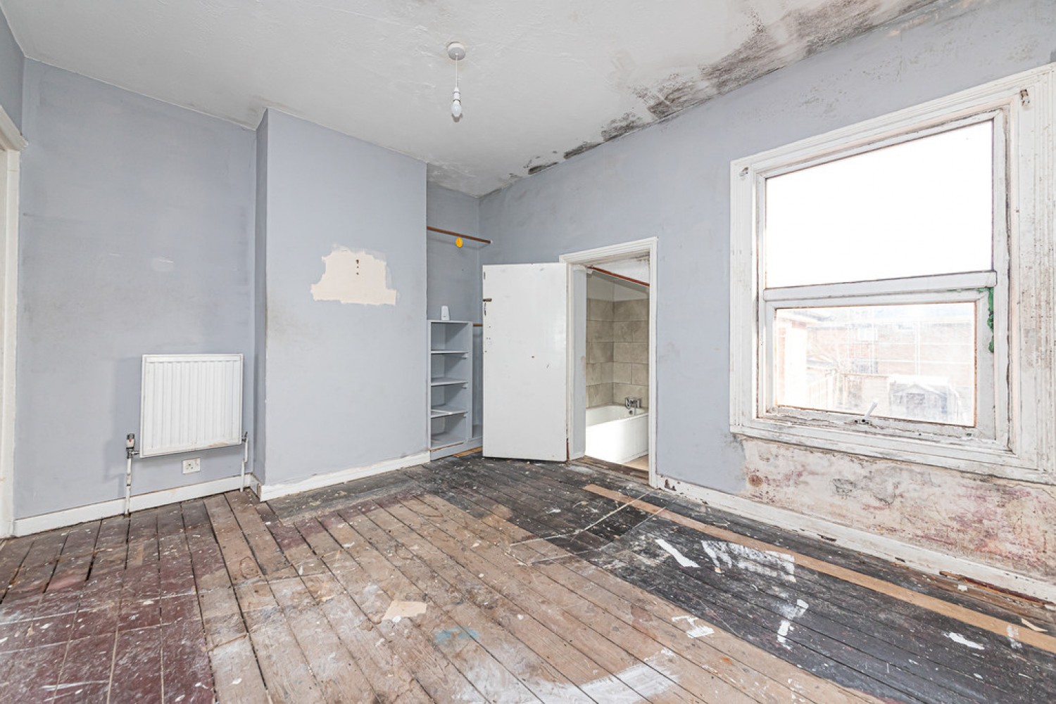 2 bedroom House for Sale Mytchett Road