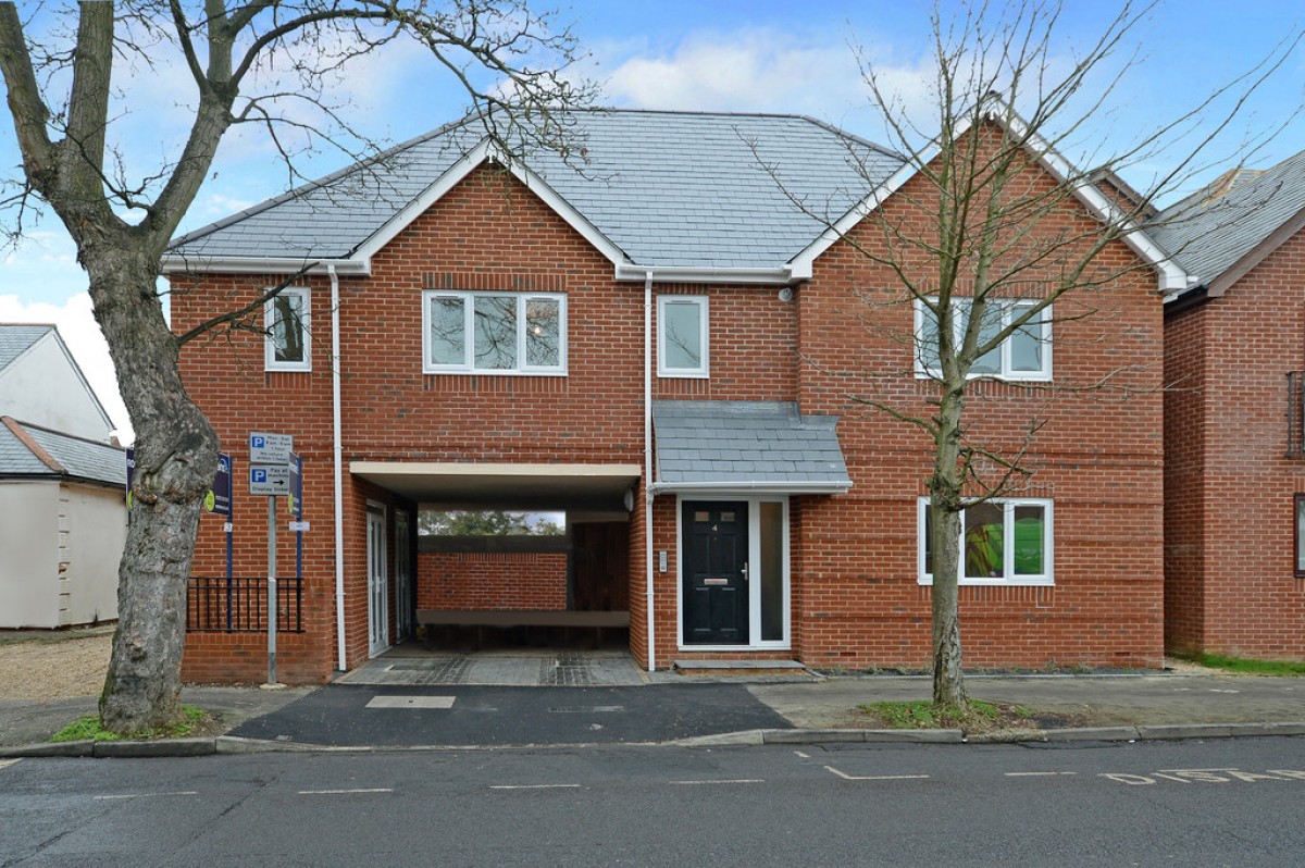 Queens Road, Farnborough, Hampshire