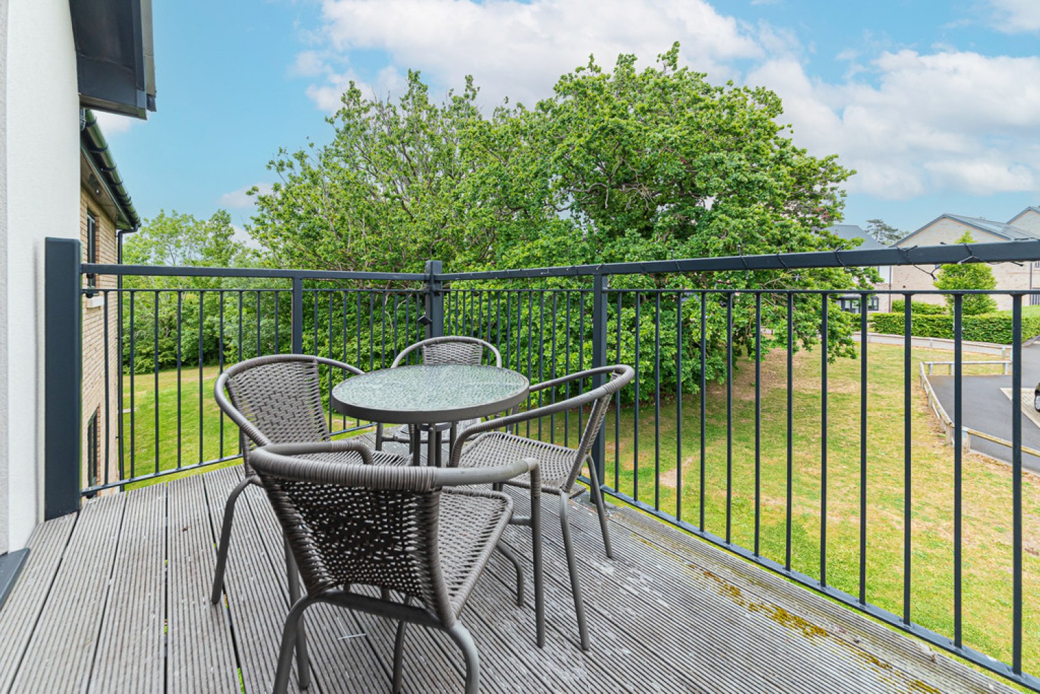 2 bedroom Flat for Letting Johnstone Close, Bracknell