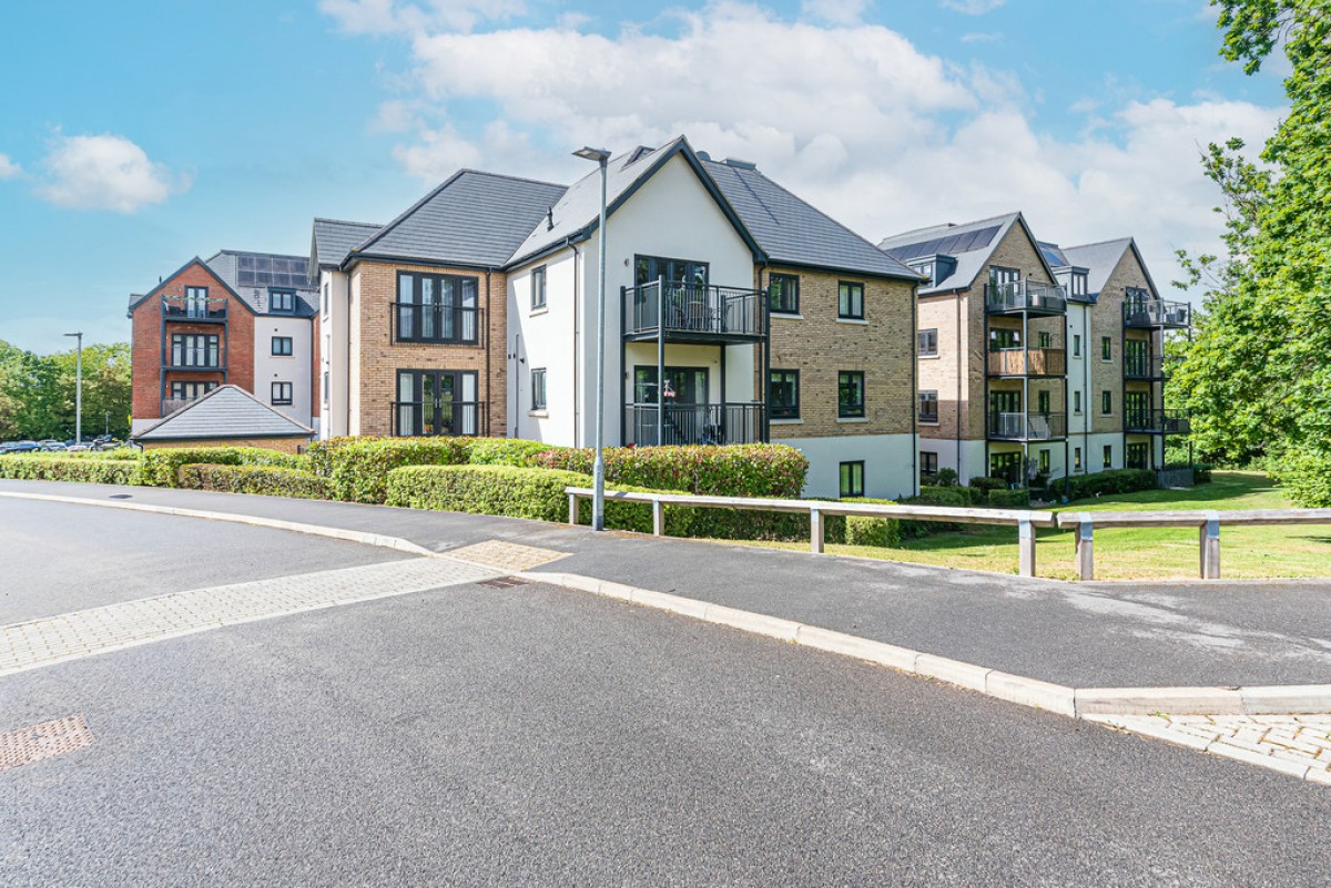 Johnstone Close, Bracknell