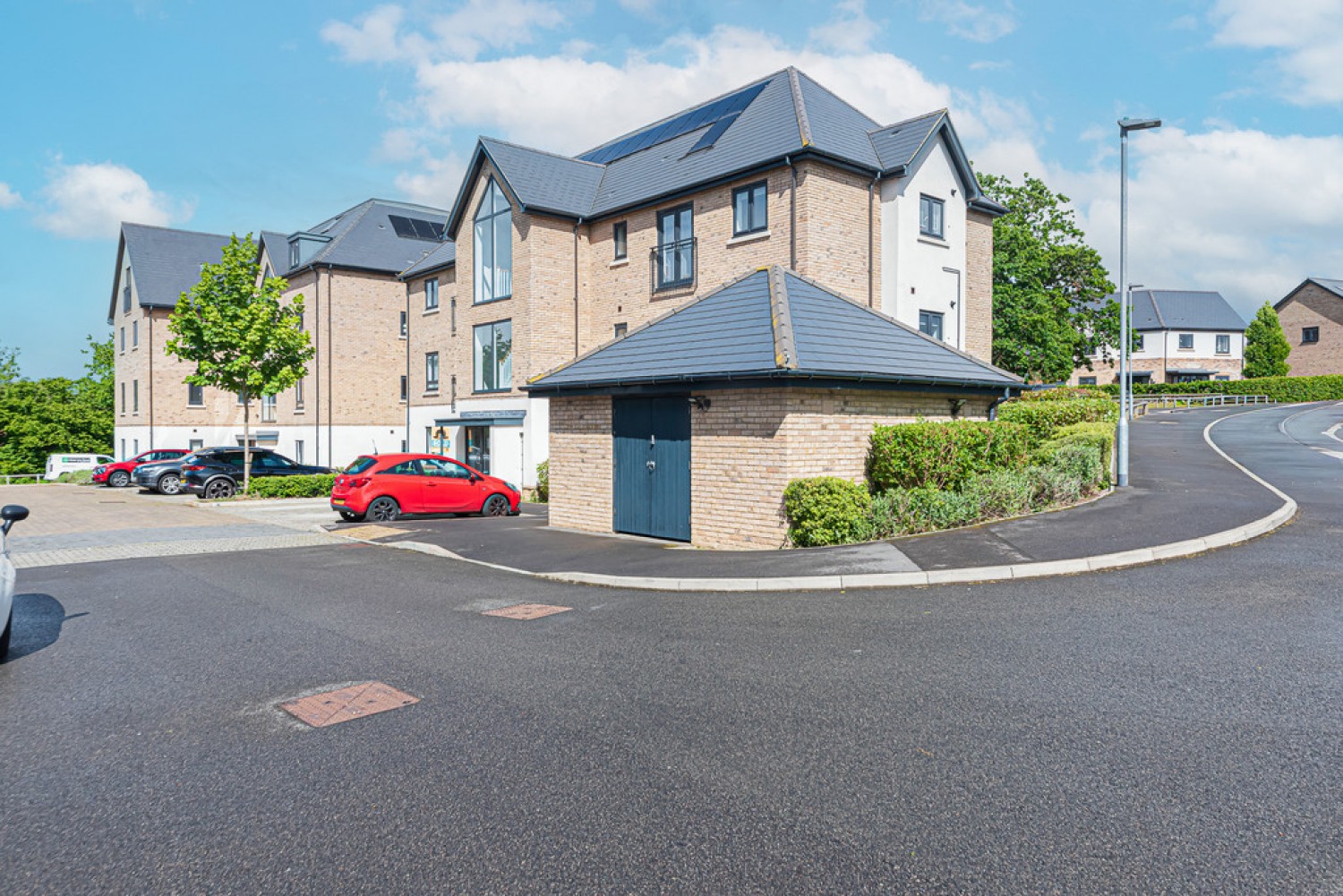2 bedroom Flat for Letting Johnstone Close, Bracknell