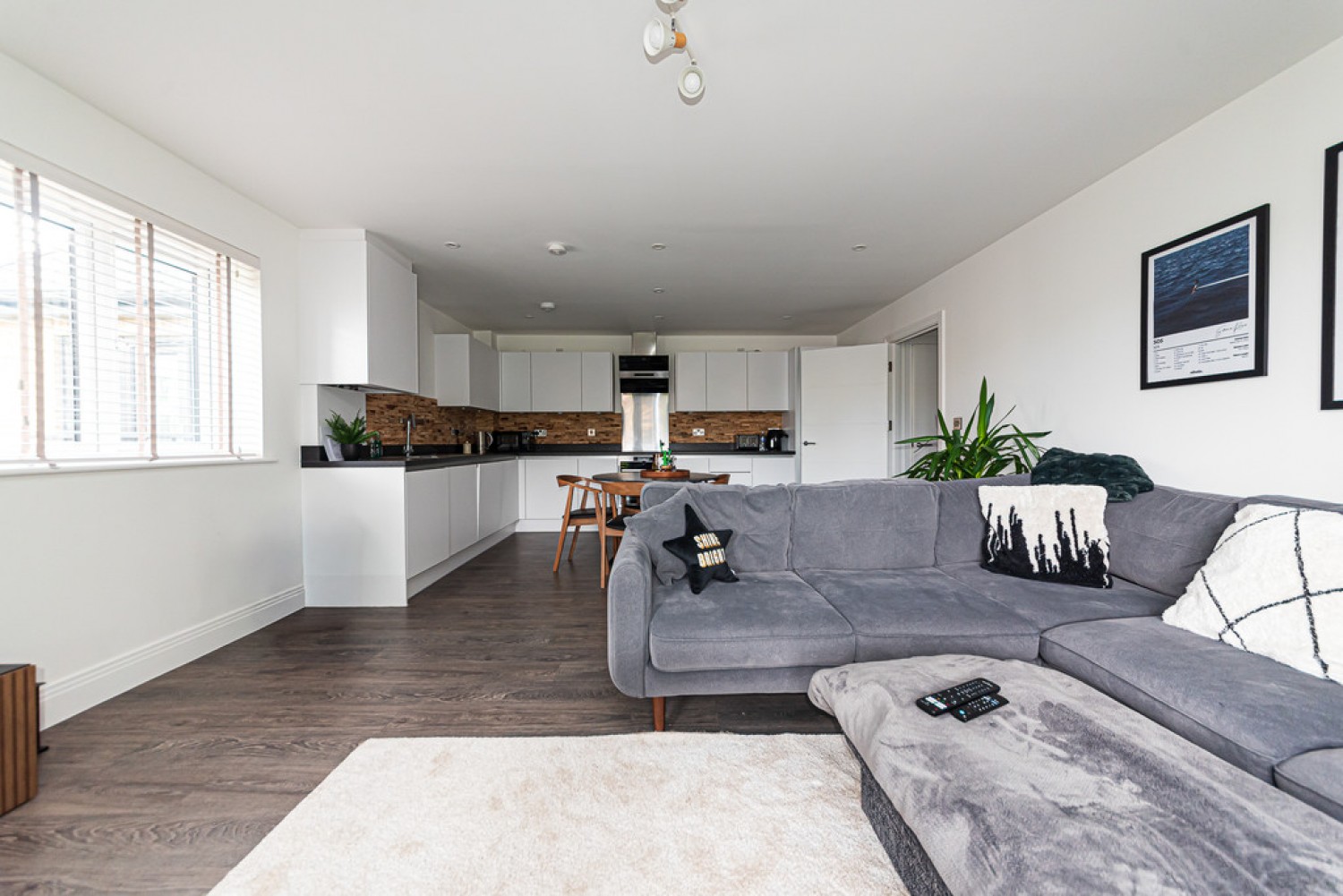 2 bedroom Flat for Letting Johnstone Close, Bracknell