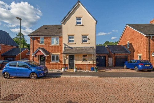 Thompson Way, Farnborough