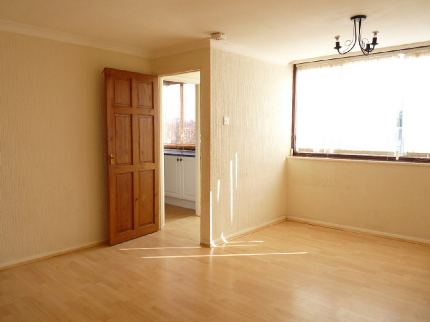 2 bedroom Flat for Sale Bell Lane, Blackwater
