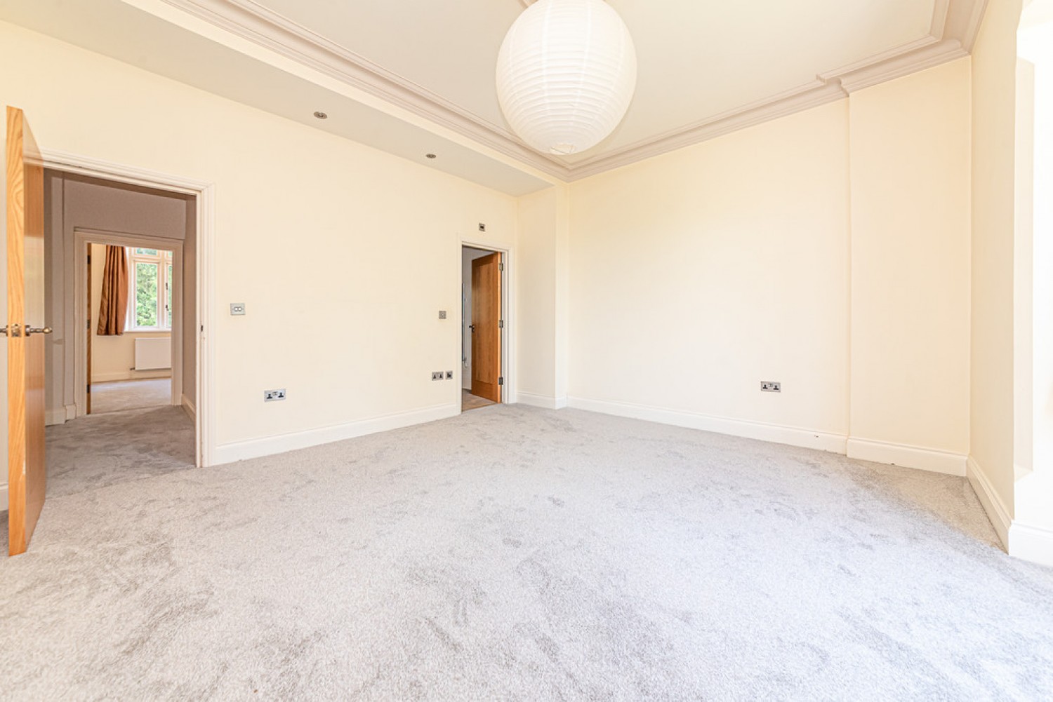 5 bedroom House for Sale St. Catherines Road, Frimley