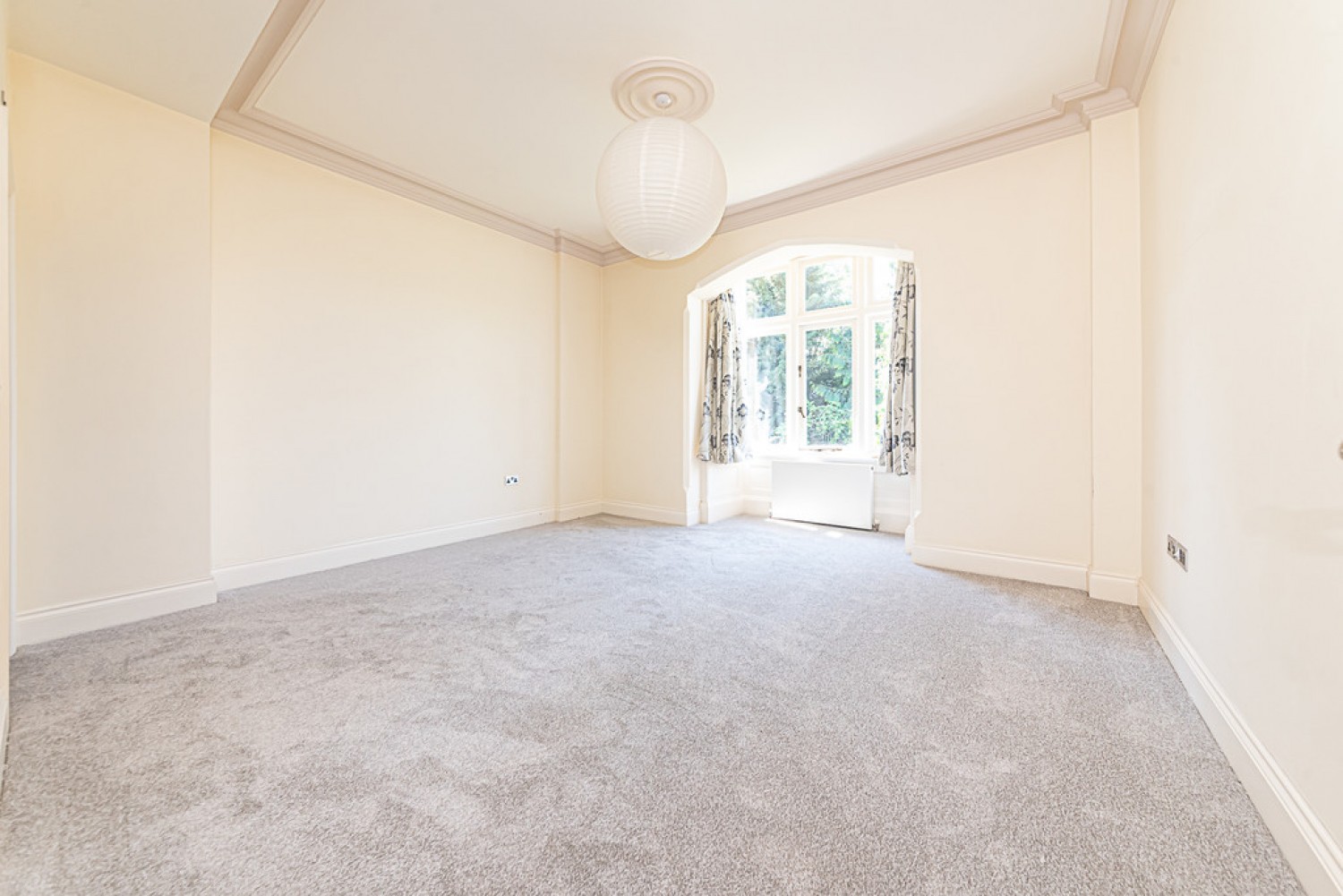 5 bedroom House for Sale St. Catherines Road, Frimley
