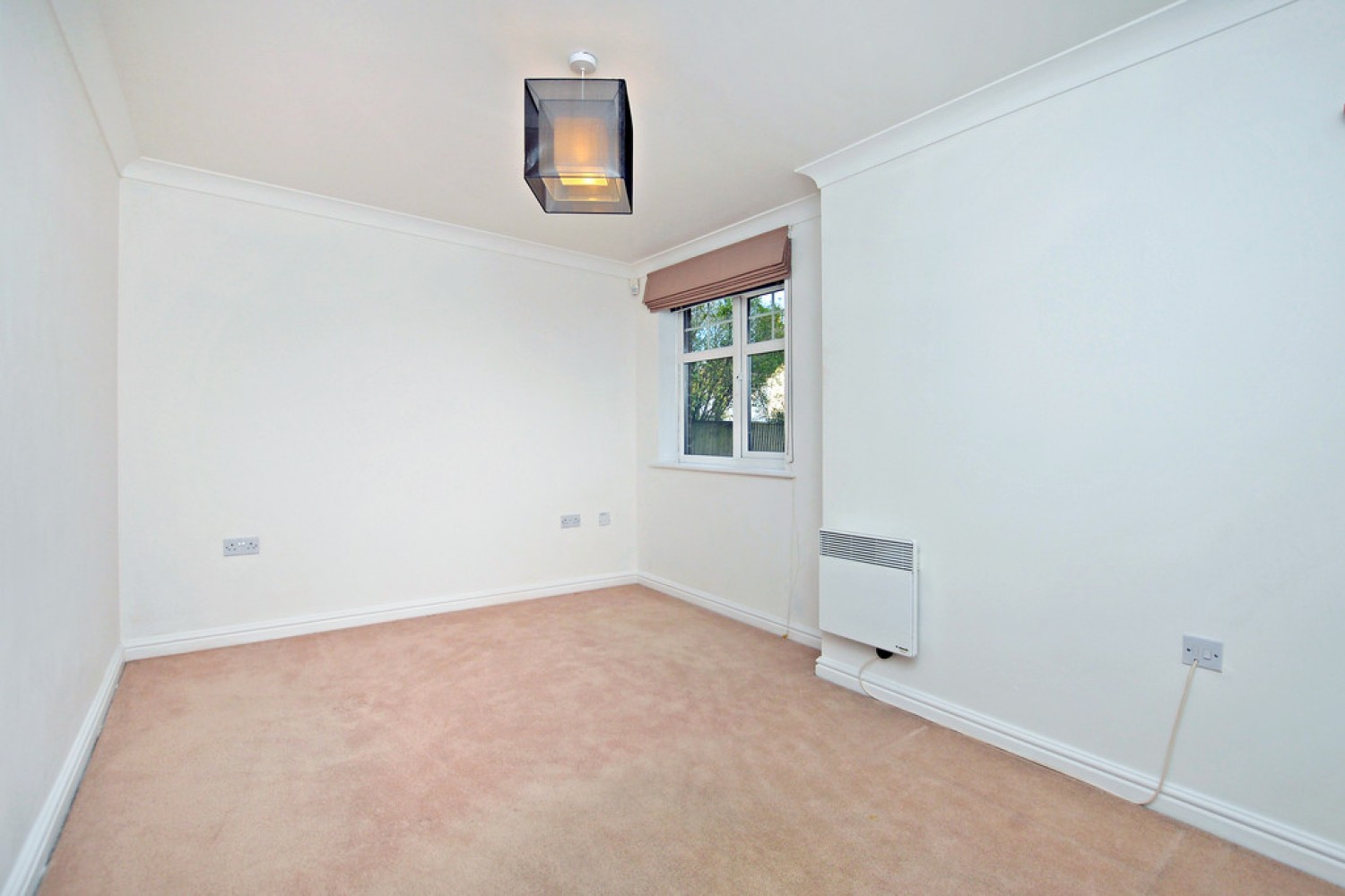1 bedroom Flat for Sale Camberley , Surrey