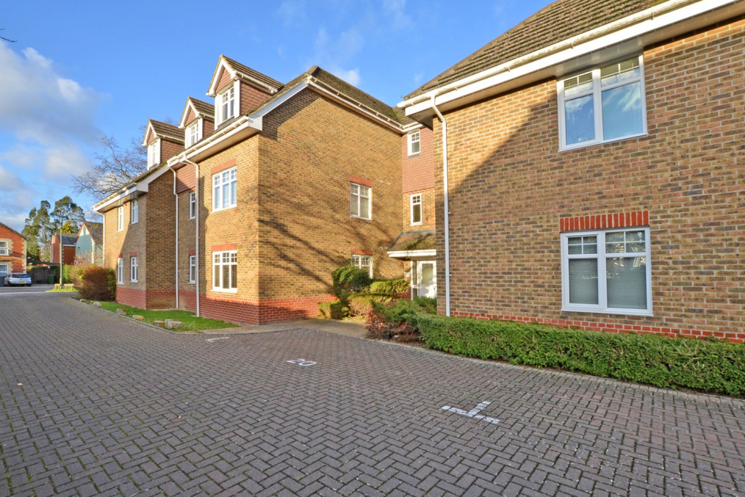 1 bedroom Flat for Sale Camberley , Surrey