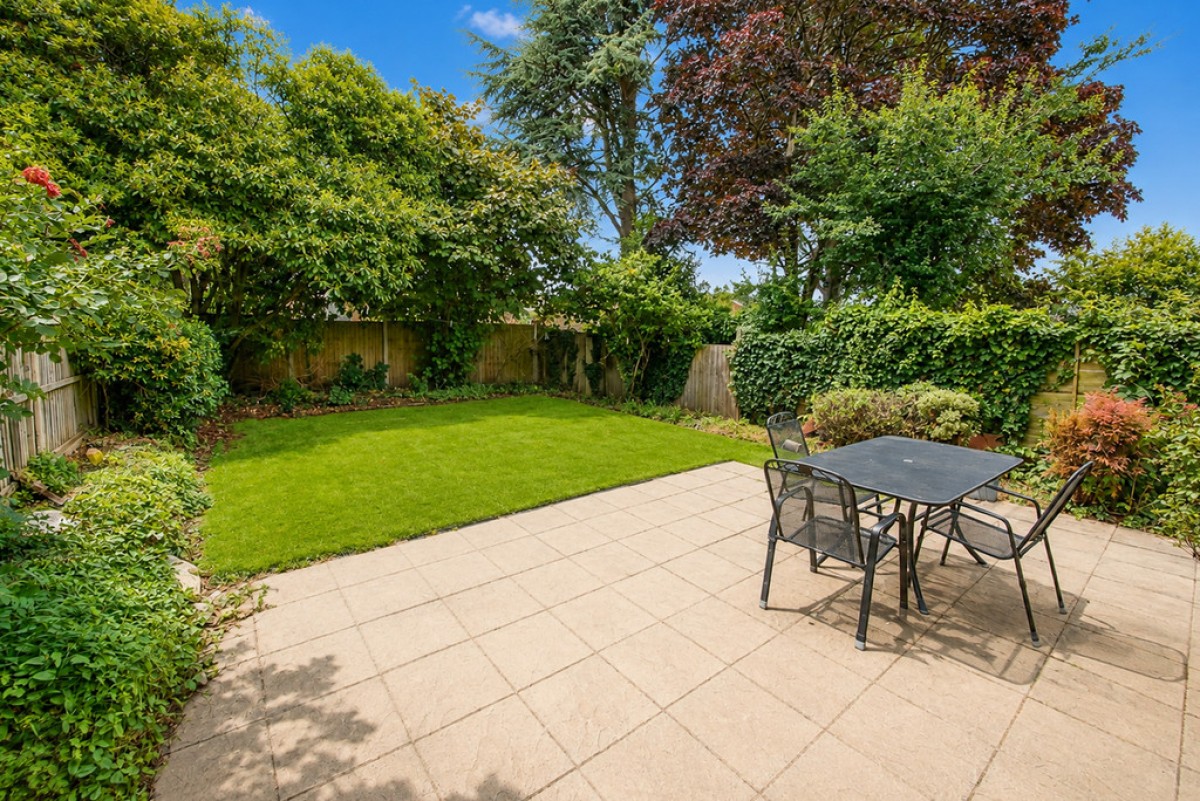 Buckingham Way, Frimley