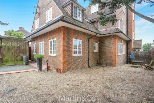 Wandle Road, Morden, SM4