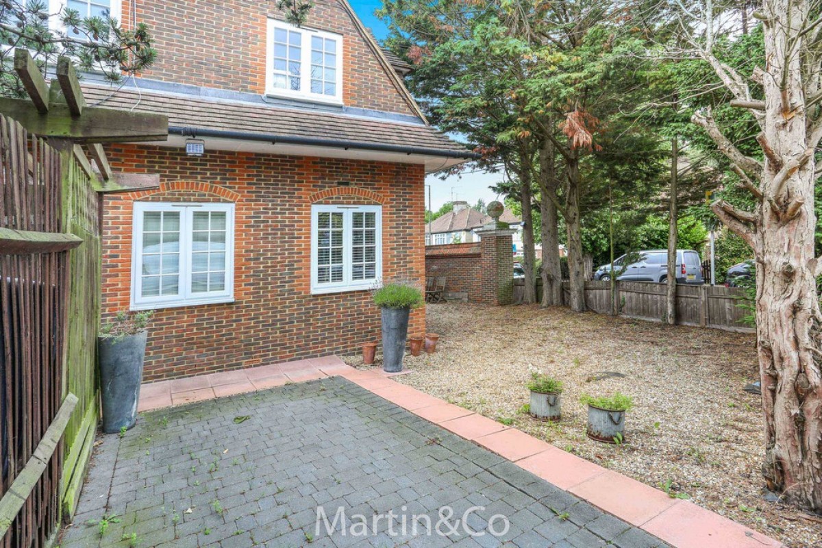 Wandle Road, Morden, SM4