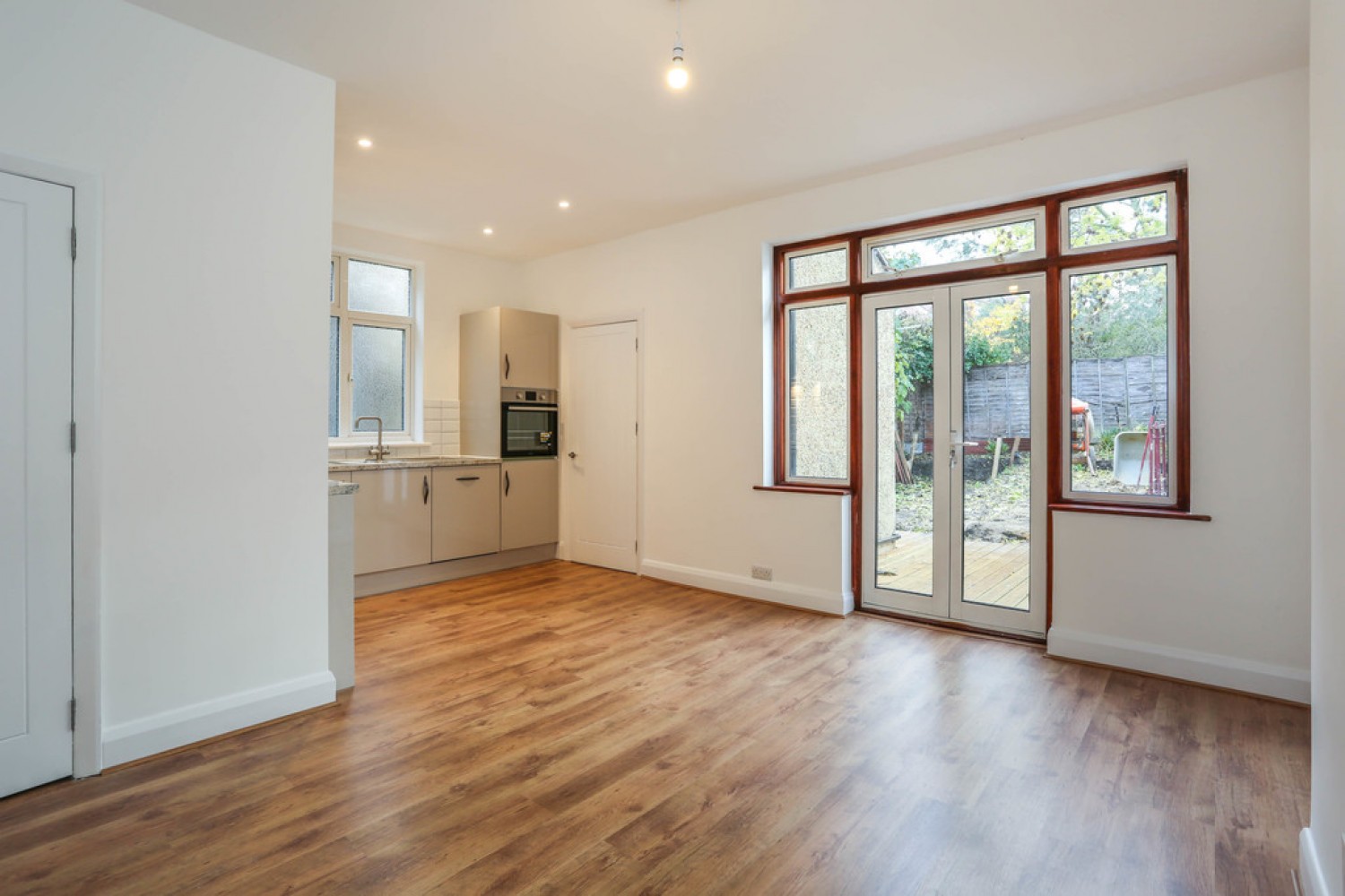 3 bedroom House for Letting Waverley Avenue, Sutton