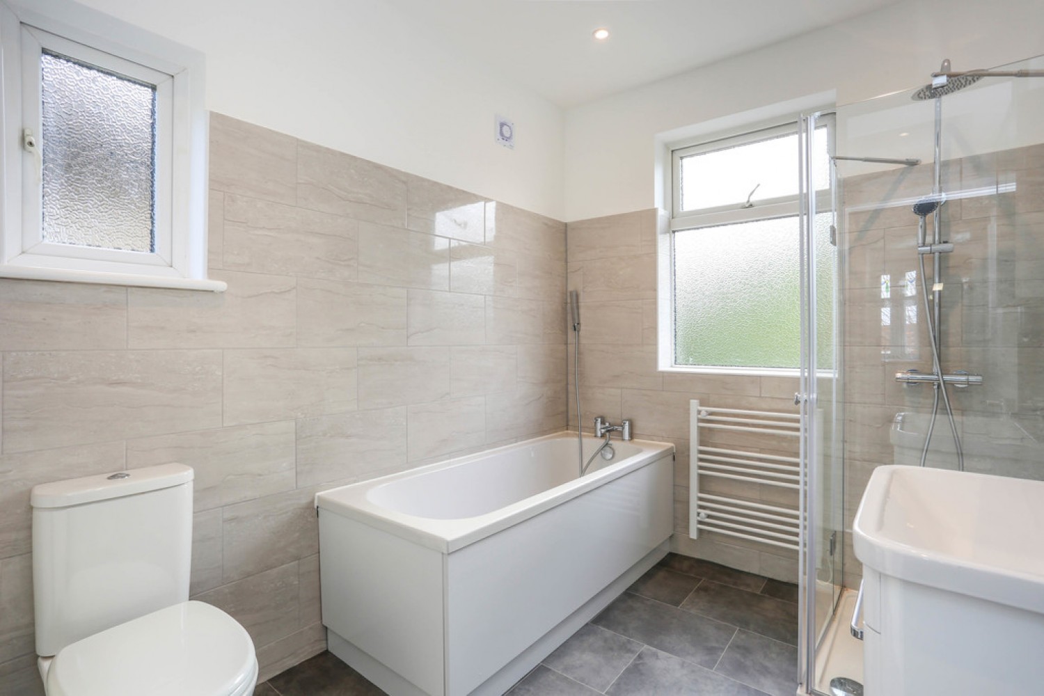 3 bedroom House for Letting Waverley Avenue, Sutton