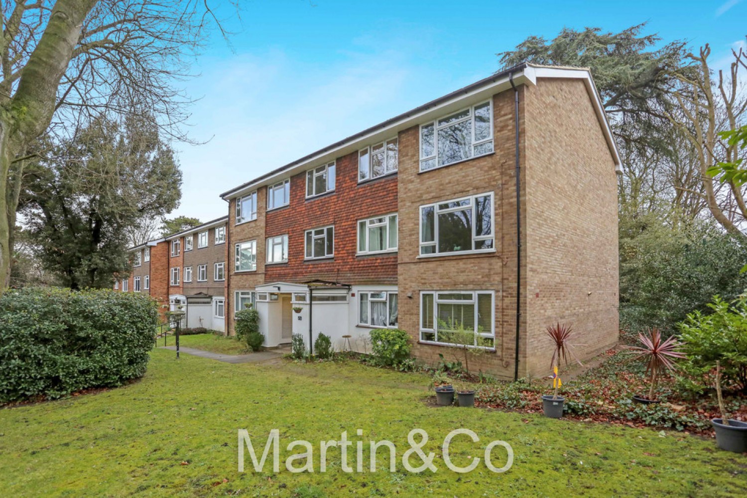 2 bedroom Flat in Brighton Road, Sutton, SM2