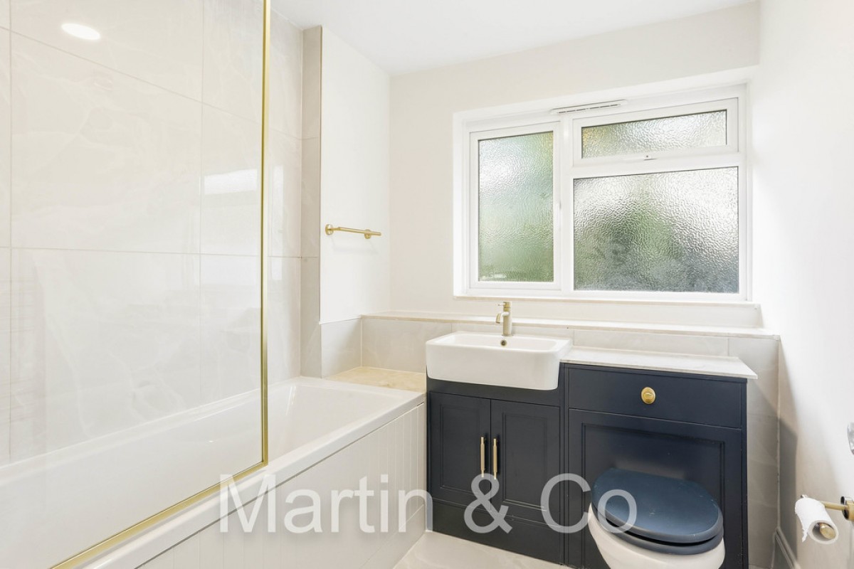 Brighton Road, Sutton, SM2