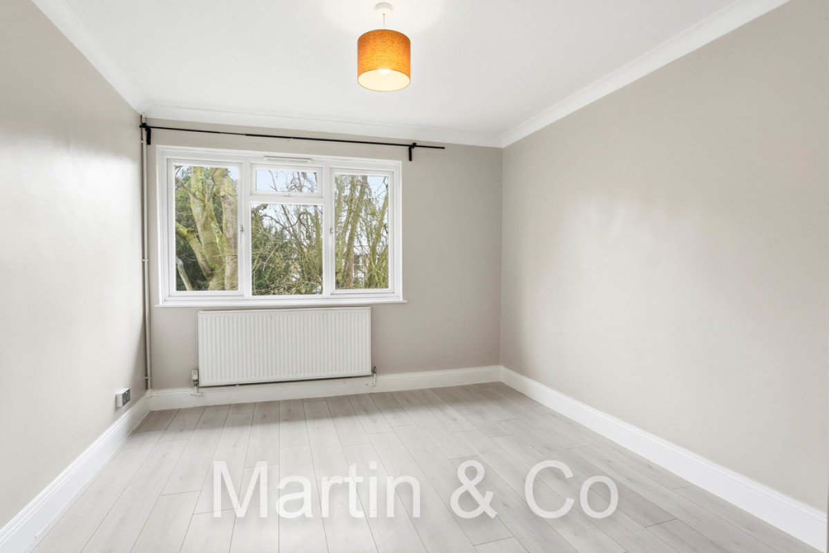 Brighton Road, Sutton, SM2