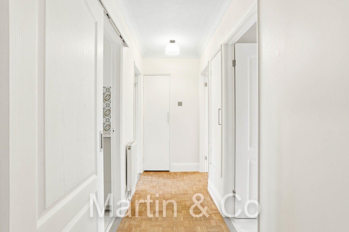 Brighton Road, Sutton, SM2