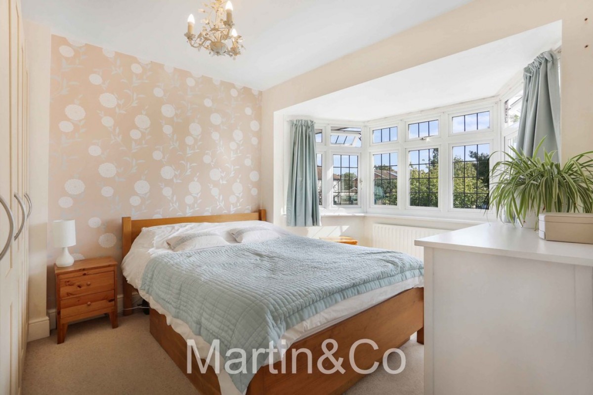 Dudley Drive, Morden, SM4 Martin & Co