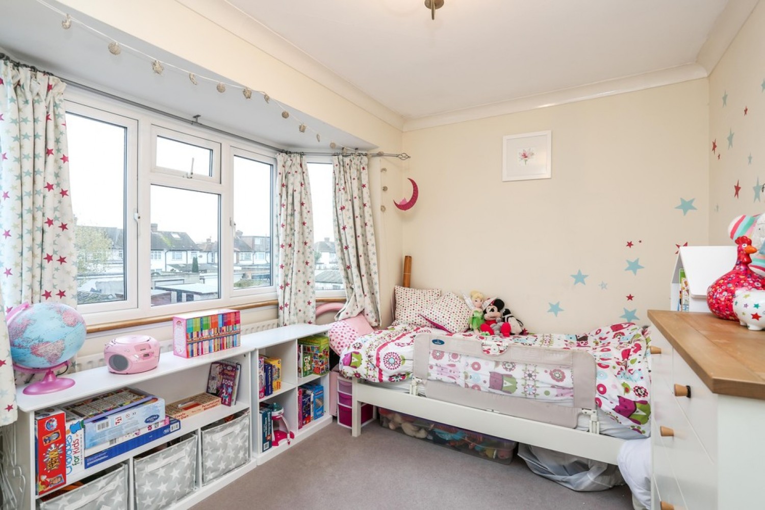 3 bedroom House for Sale Aragon Road, Morden,SM4