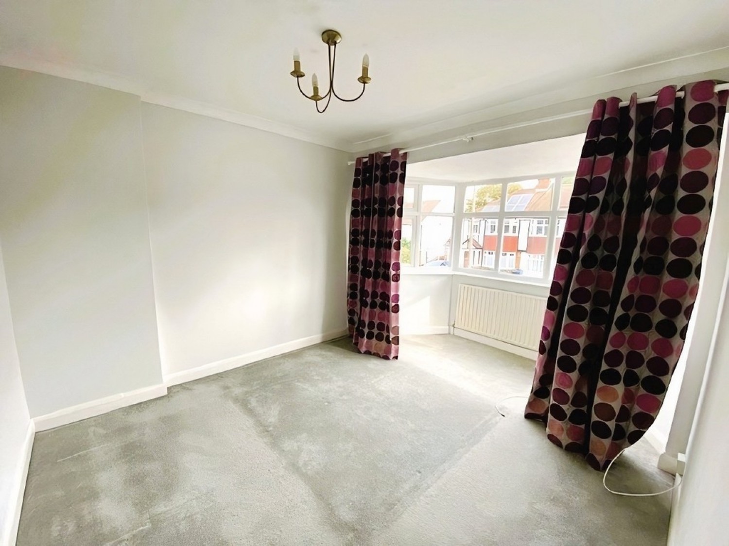 3 bedroom House for Sale Aragon Road, Morden,SM4