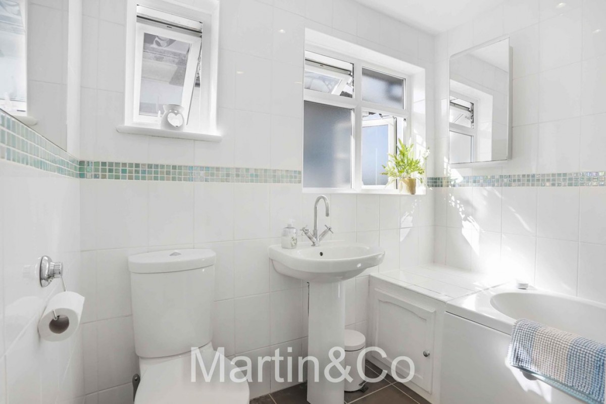 Dudley Drive, Morden, SM4