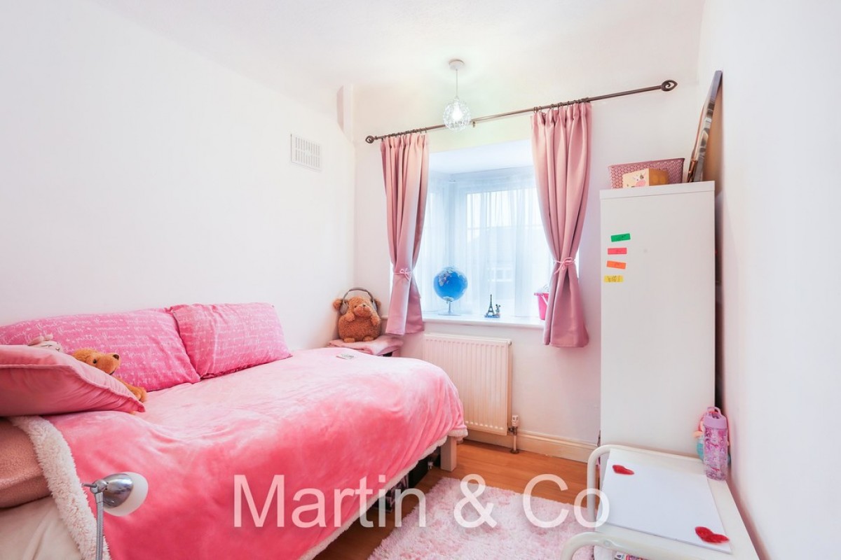Ash Road, Sutton, Cheam, SM3