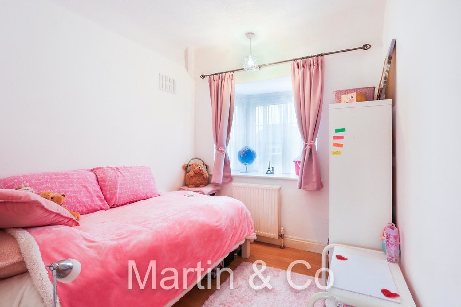 Ash Road, Sutton, Cheam, SM3