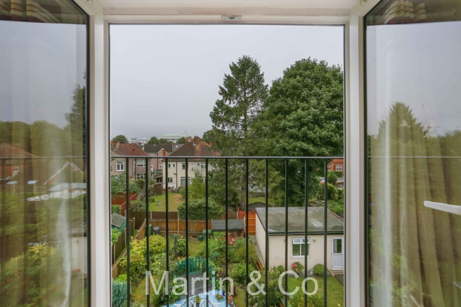 Warwick Road, Sutton, SM1