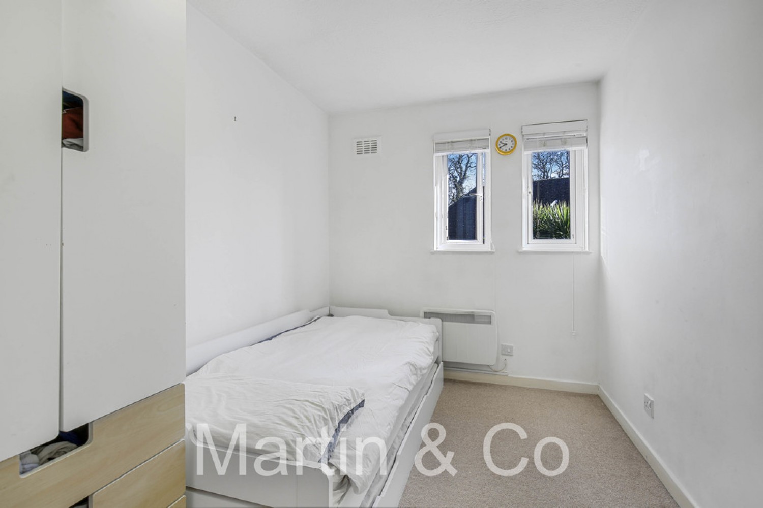2 bedroom House for Sale Ash Road, Sutton, SM3