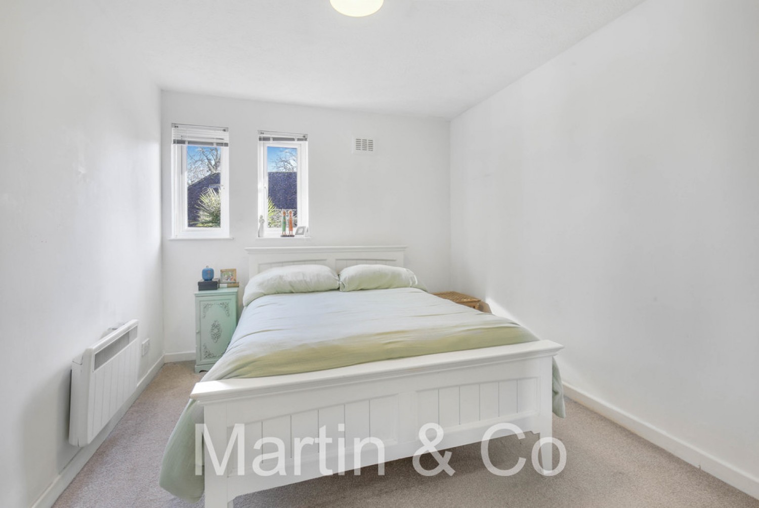 2 bedroom House for Sale Ash Road, Sutton, SM3