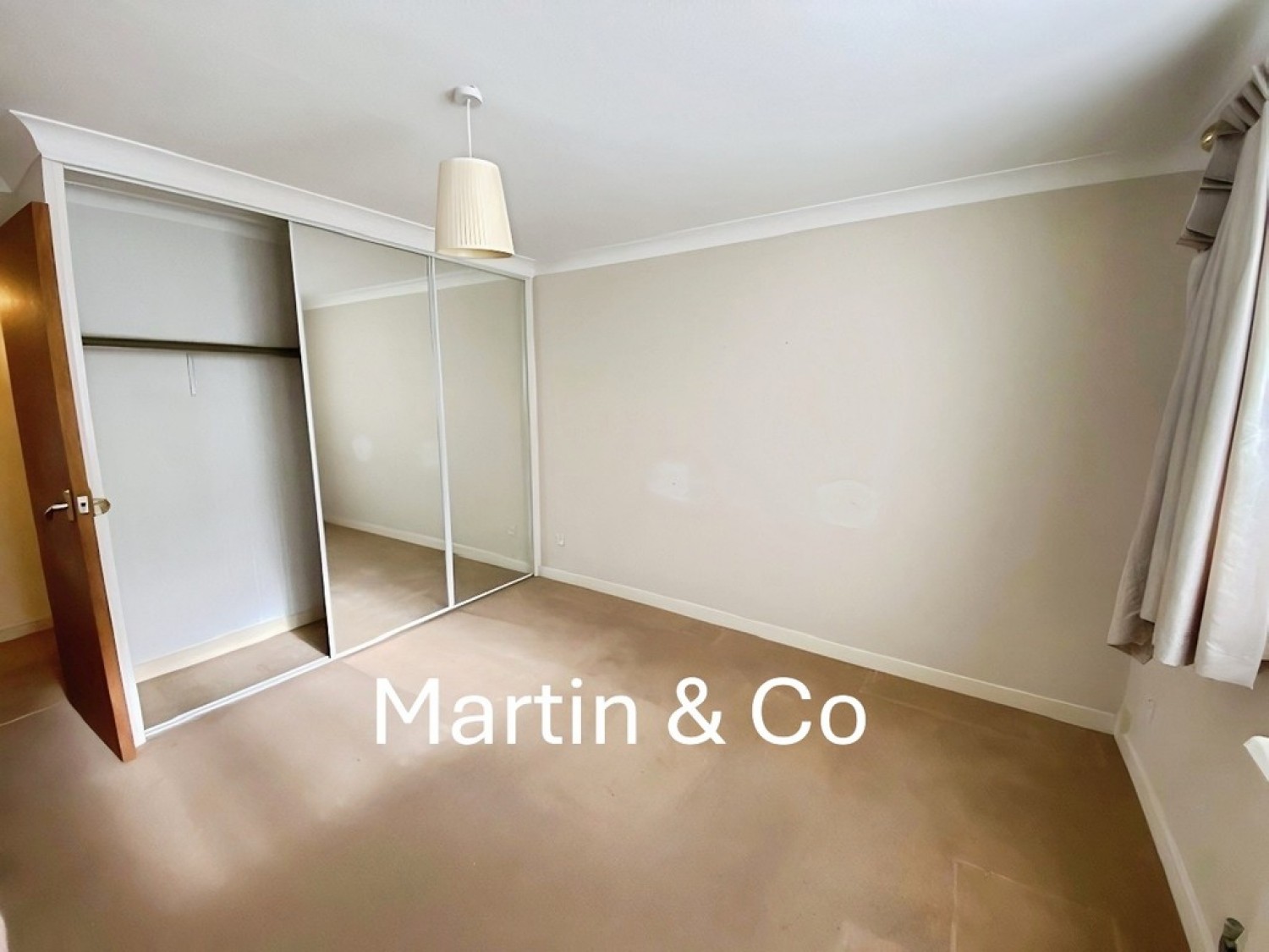 2 bedroom Flat for Sale Grove Road, Sutton, SM1