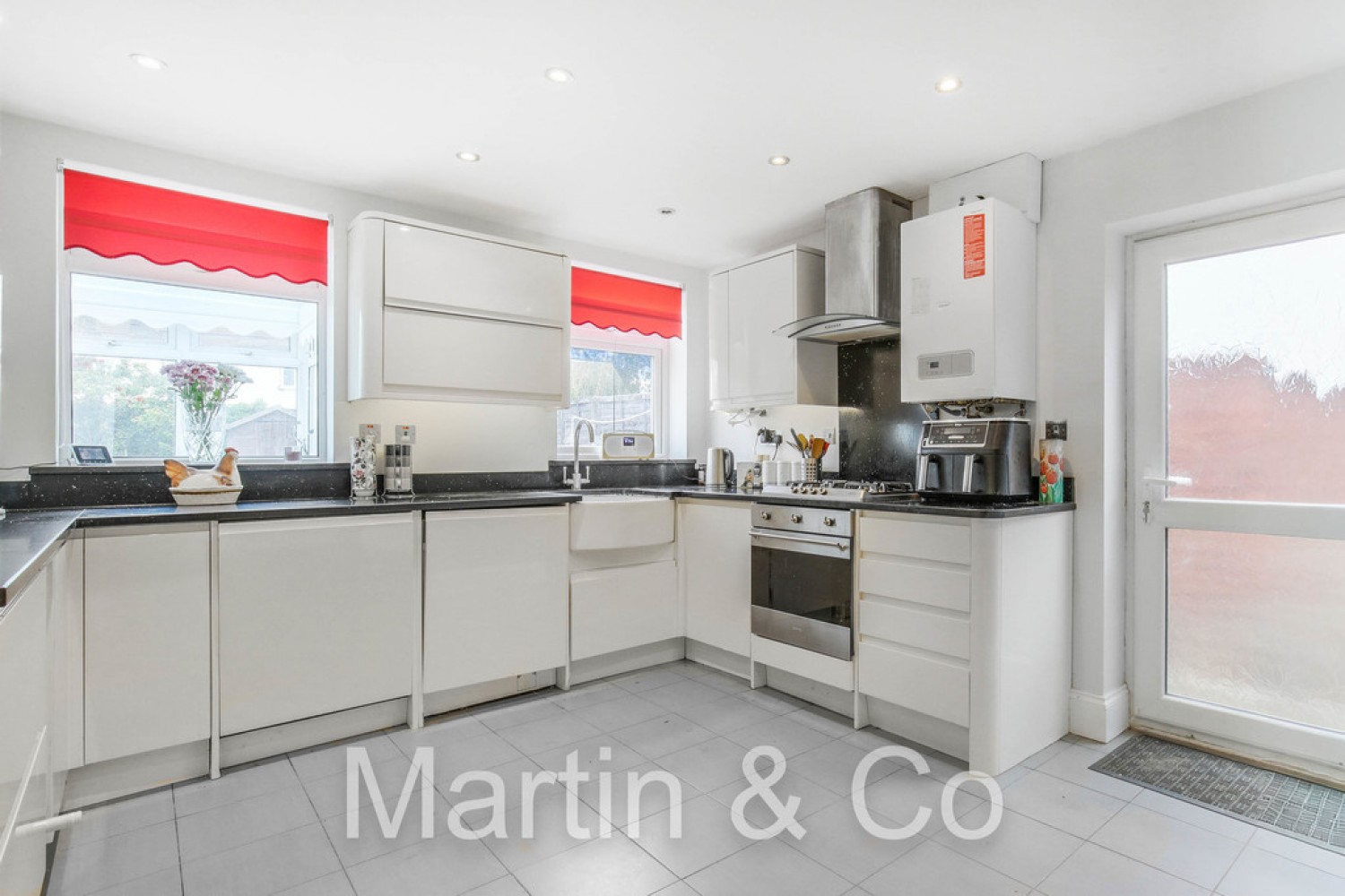 3 bedroom House for Sale Ash Road, Sutton, Cheam, SM3