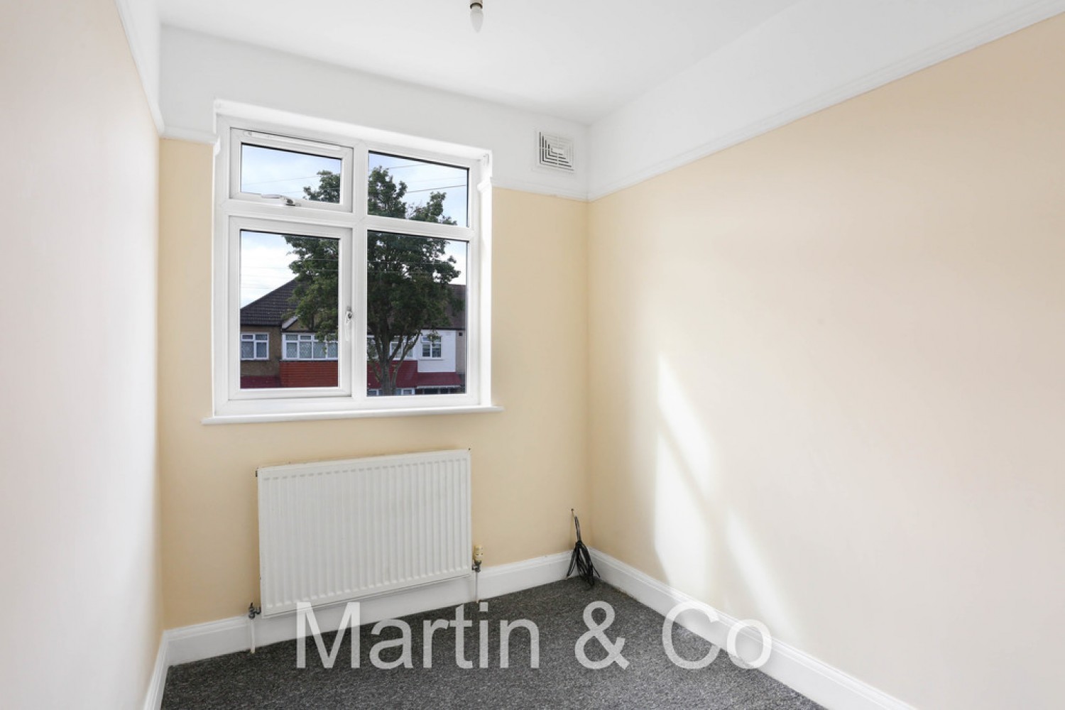 3 bedroom House for Sale Chatsworth Road, Sutton, Cheam, SM3 SM3